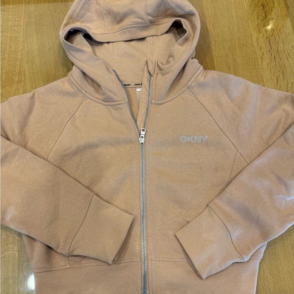 NWOT DKNY 3 piese tracksuit with Silver Accents - Picture 2 of 6